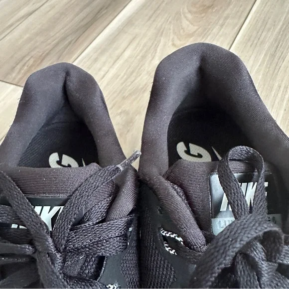 Nike LunarGlide 6 Women’s Running Shoes Black White Size 9 US 654433-001 - Picture 6 of 15